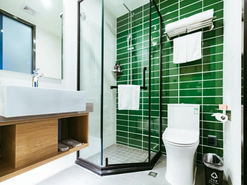 Greentree Inn Shanghai Huangxing Park Subway Station Express Hotel Exterior photo