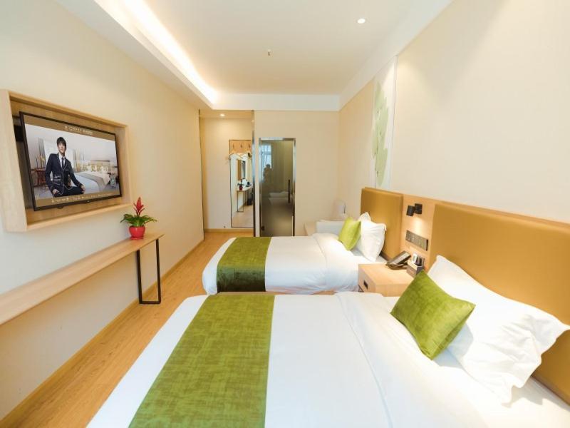 Greentree Inn Shanghai Huangxing Park Subway Station Express Hotel Exterior photo