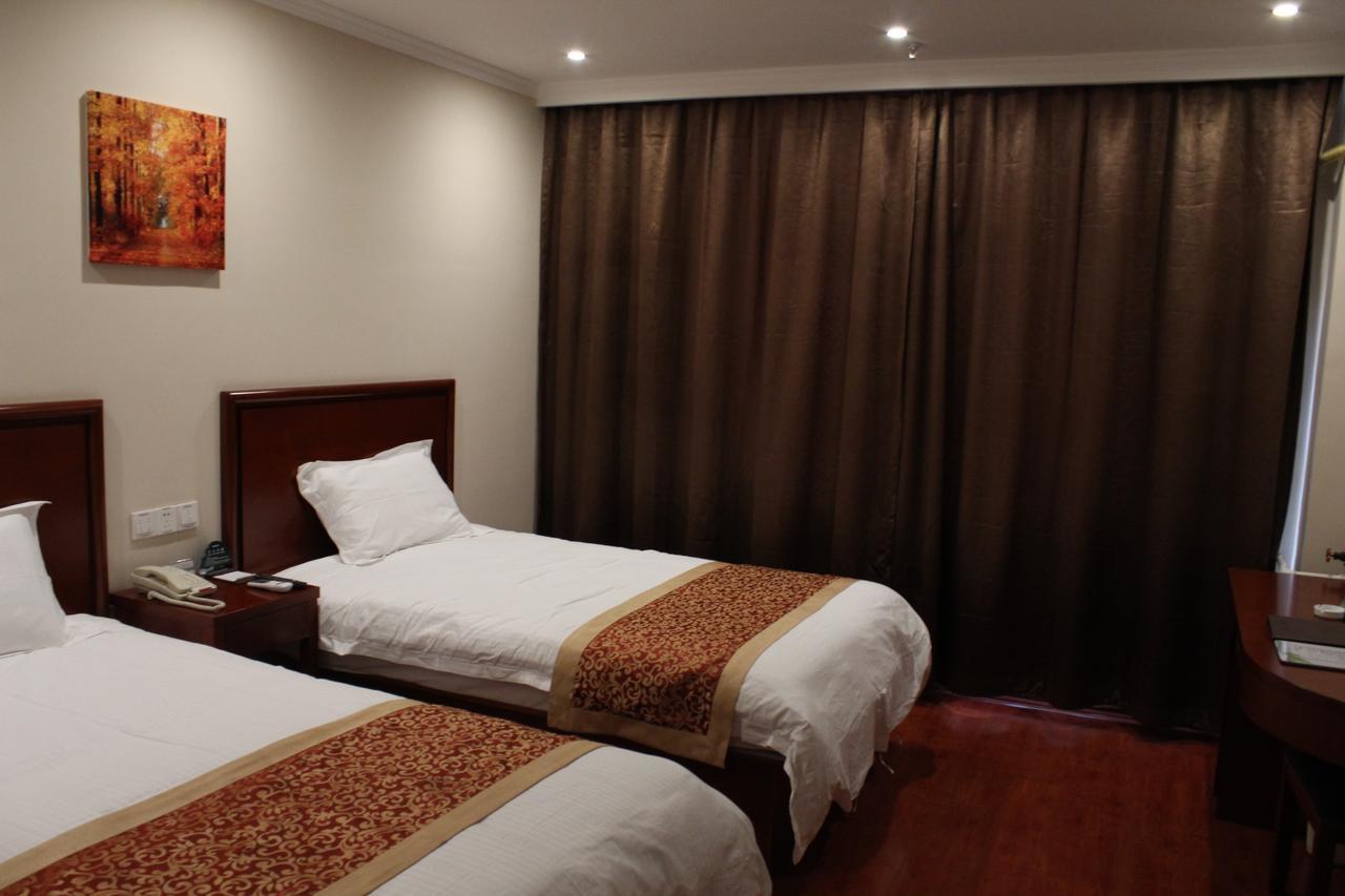 Greentree Inn Shanghai Huangxing Park Subway Station Express Hotel Exterior photo