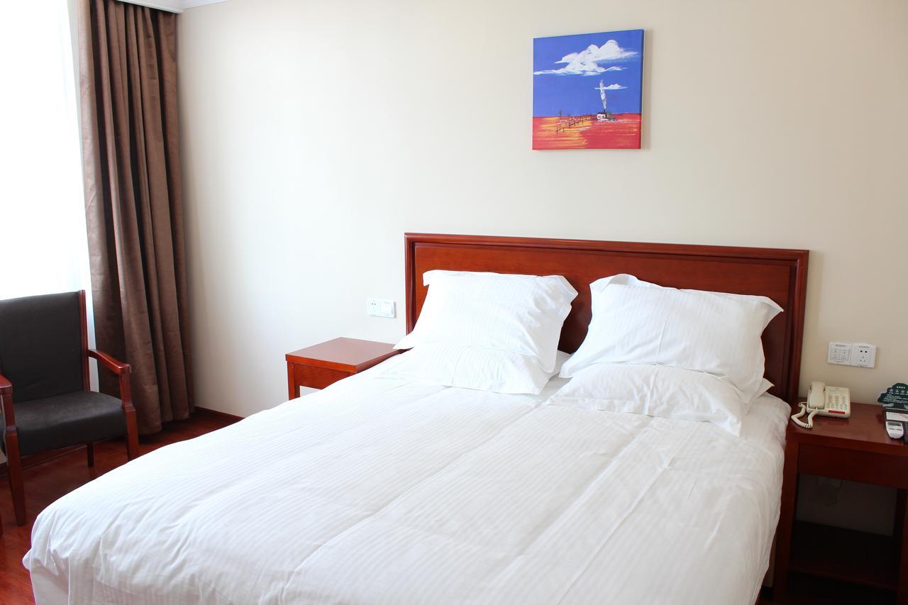 Greentree Inn Shanghai Huangxing Park Subway Station Express Hotel Exterior photo