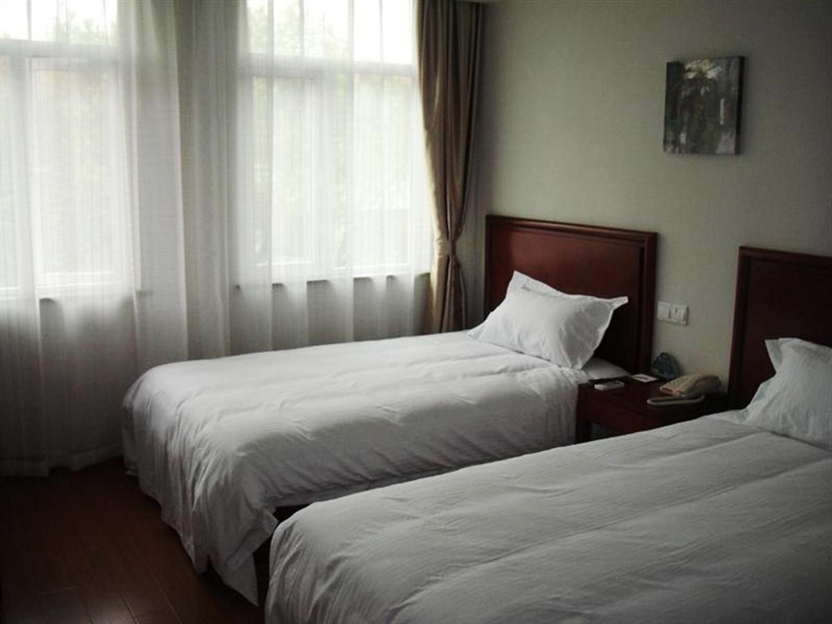 Greentree Inn Shanghai Huangxing Park Subway Station Express Hotel Exterior photo