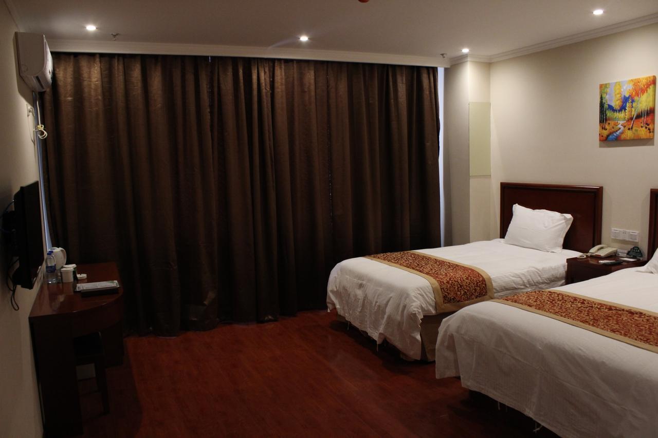 Greentree Inn Shanghai Huangxing Park Subway Station Express Hotel Exterior photo